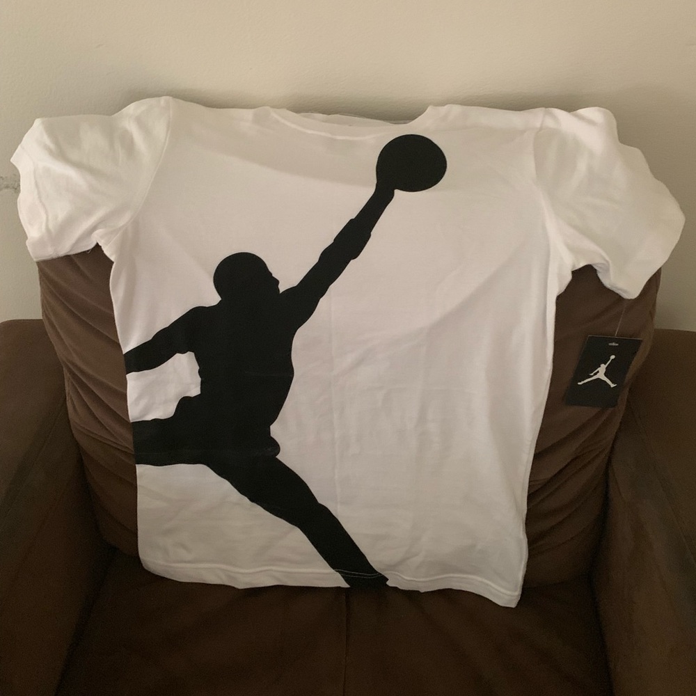 Nike air jordan t-shirt , brand new